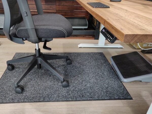 Anatome Poly Plush Chair Mat - Image 2