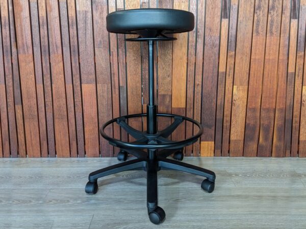 Ergo Alpha Stool - Image 4